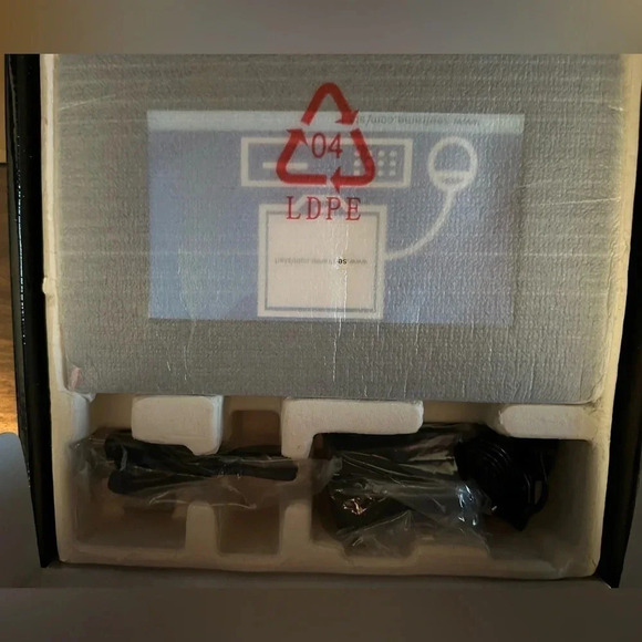 eStarling digital picture frame NWT - Picture 3 of 4